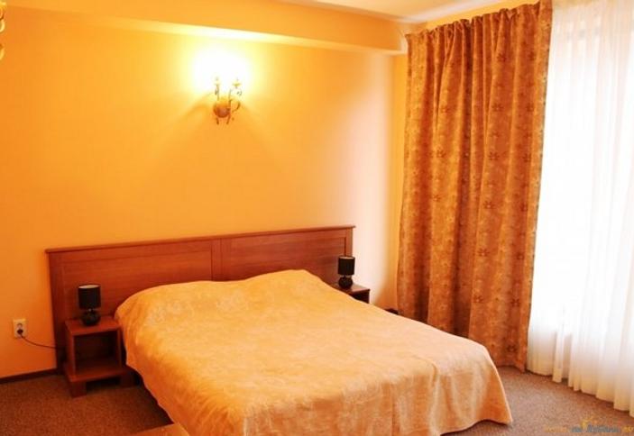 Улучшенный трехместный