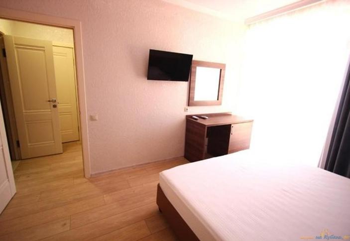 Люкс четырехместный