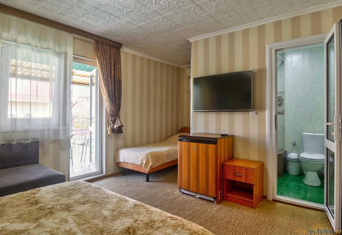 Стандарт четырехместный. Гостевой дом Славянский, п. Кабардинка