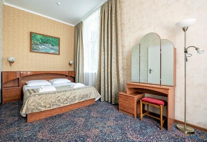 Семейный четырехместный двухкомнатный, корпус 2