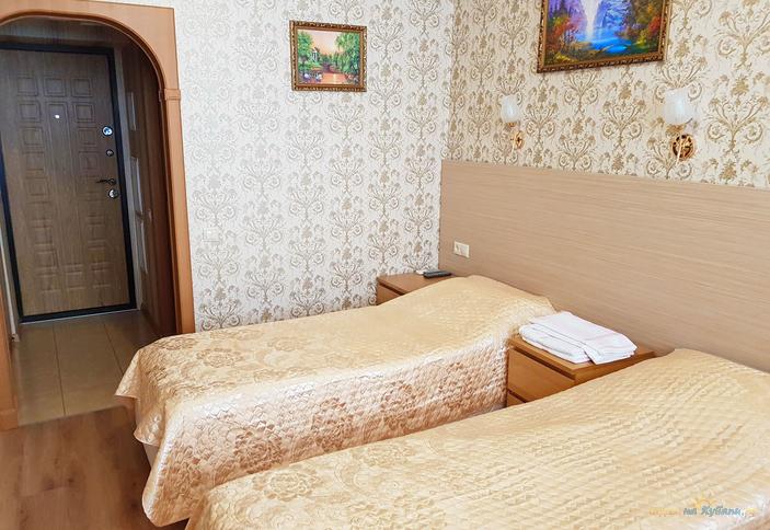 Двухместный с двумя раздельными кроватями