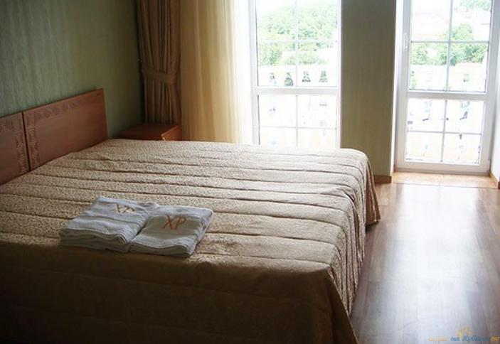 Люкс трехместный двухкомнатный