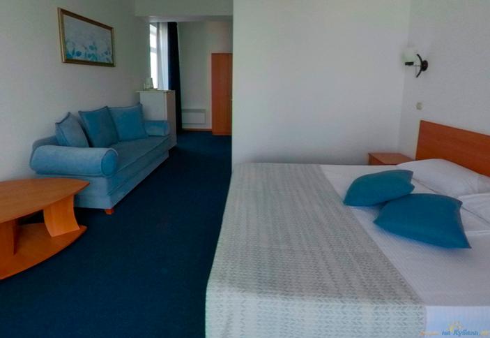 Студио двухместный с балконом (30 кв. м)