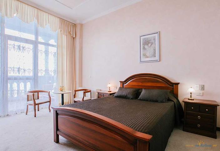 Апартаменты двухместный трехкомнатный