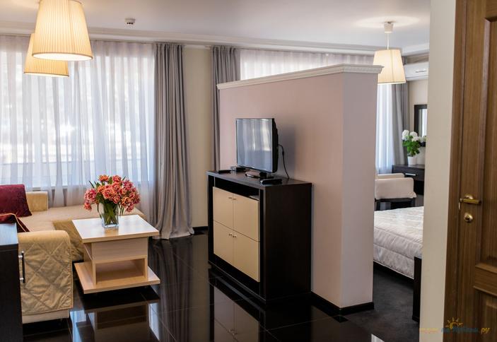 Улучшенный полулюкс