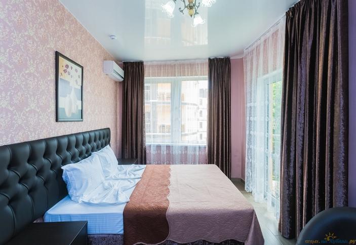 Люкс пятиместный двухкомнатный