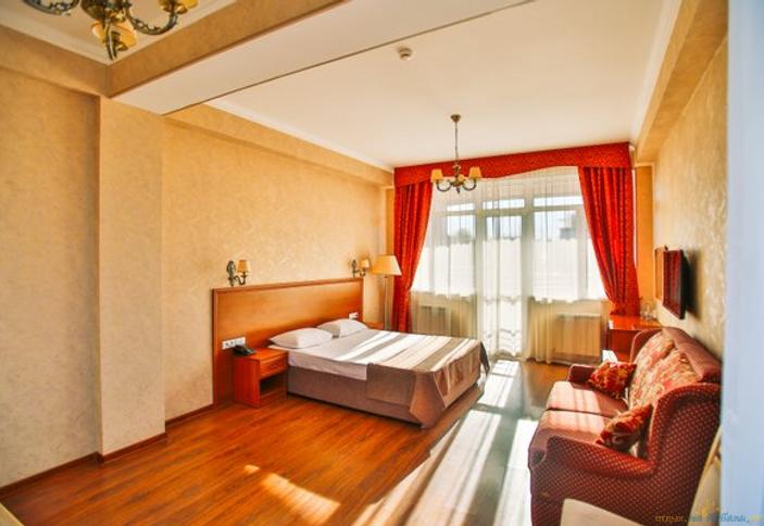 Люкс двухместный с кухней, 5 этаж. Отель Liberty Fly, Адлерский район Сочи, г. Адлер