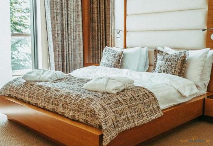 Двухместный улучшенный (боковой вид на море)