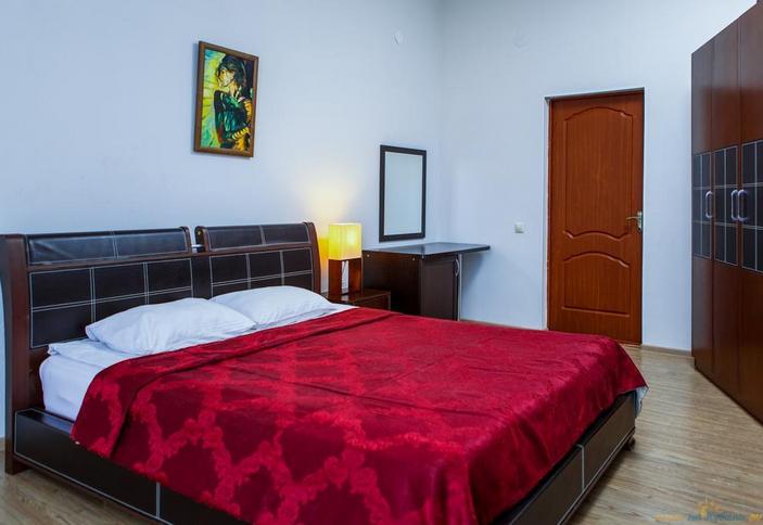 Апартаменты двухместный двухкомнатный с кухней