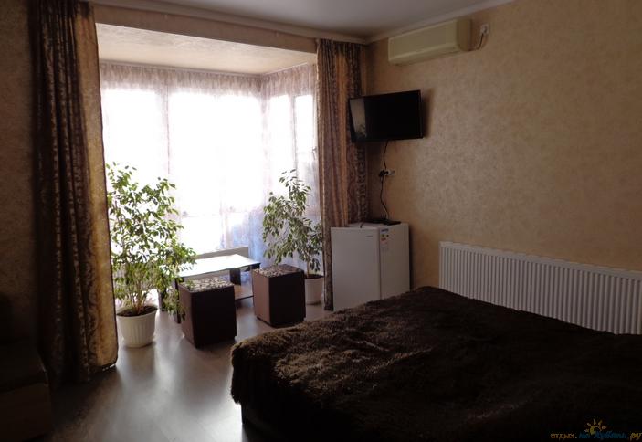 Однокомнатный полулюкс с двуспальной кроватью и диваном