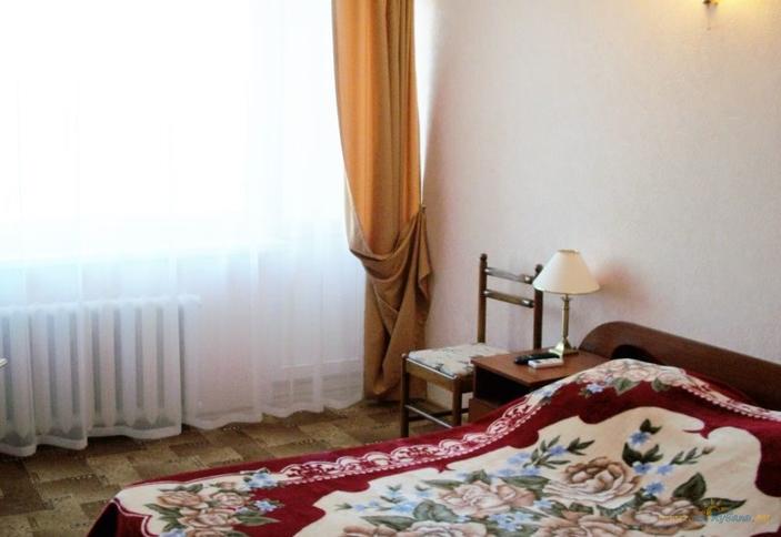 Стандарт одноместный (с балконом, вид на море)