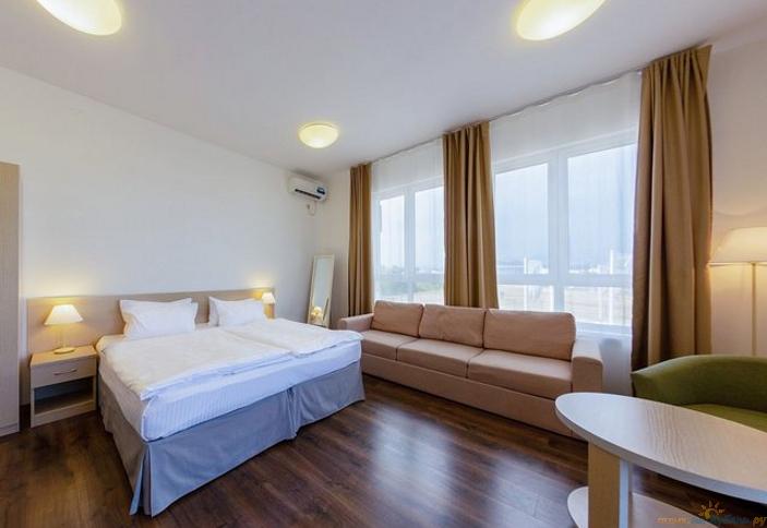 Апартаменты двухместный с 1 спальней и отдельной кухней