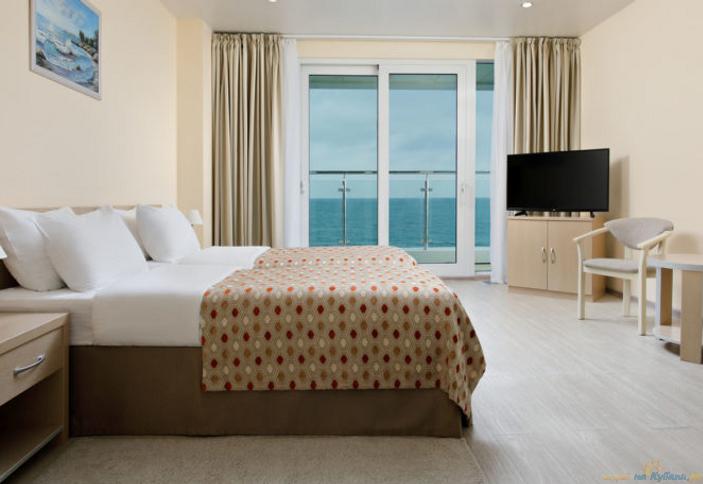 Апартамент Семейный четырехместный трехкомнатный