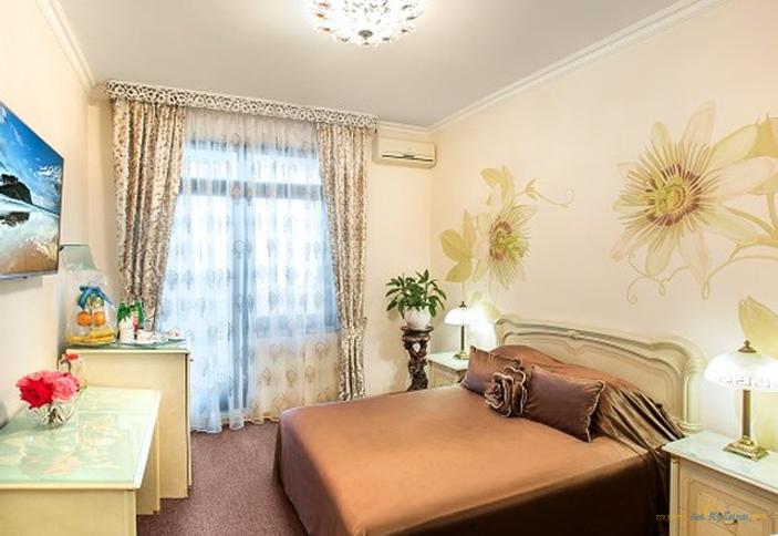 Стандарт одноместный с балконом (на основной территории)