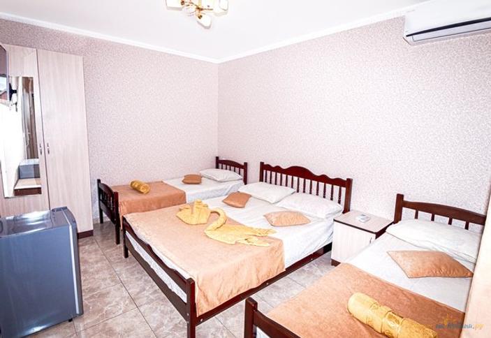 Четырехместный. Отель Релакс, г. Геленджик