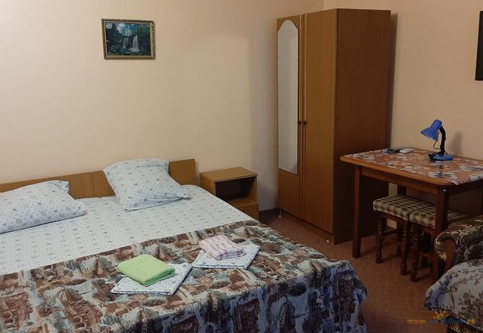 Семейный двухкомнатный шестиместный