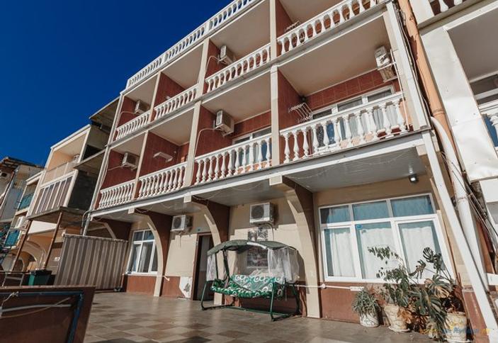 Отель Море за окном, Сочи, Лоо