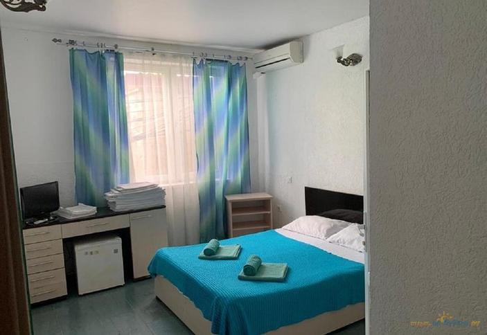 Стандарт двухместный DBL (вид на горы, корпус Алые паруса)