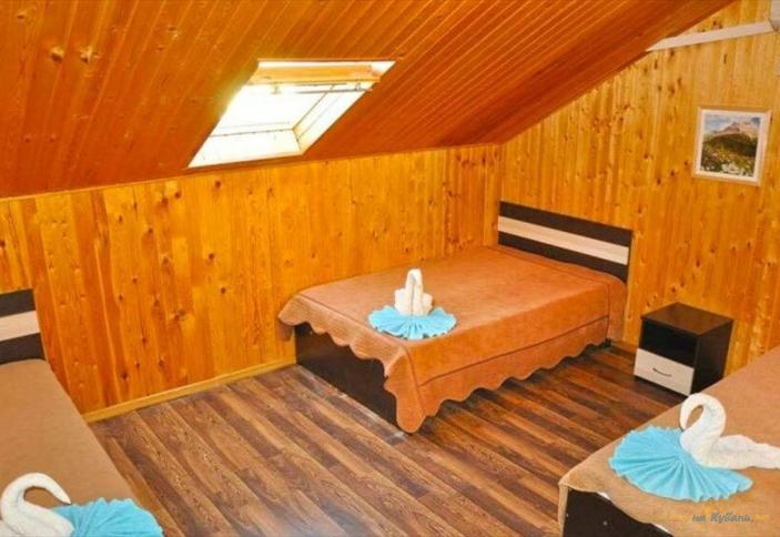 Стандарт трехместный без балкона (мансарда и нулевой этаж)