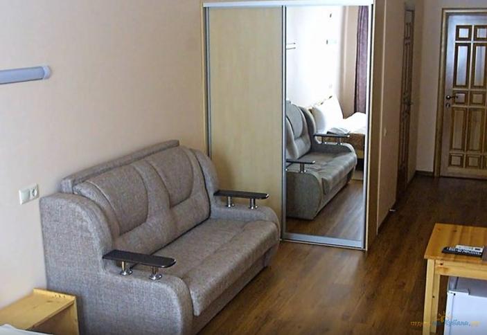 Стандарт двухместный DBL с раскладным диваном