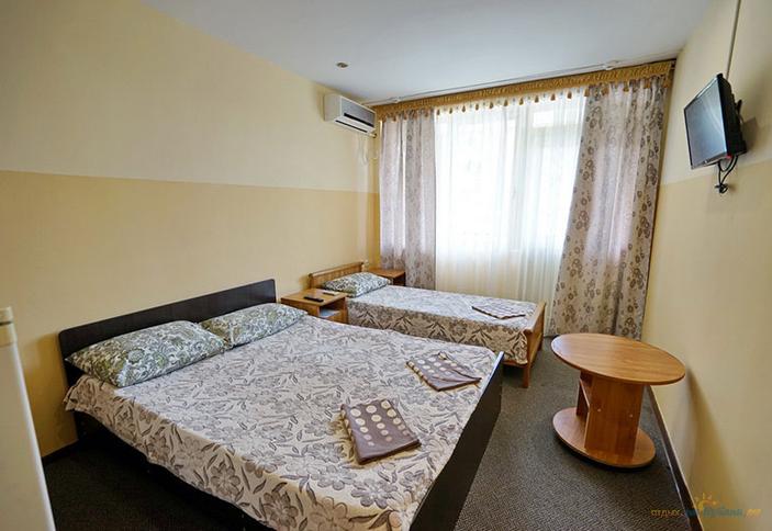 Стандарт трехместный с кондиционером