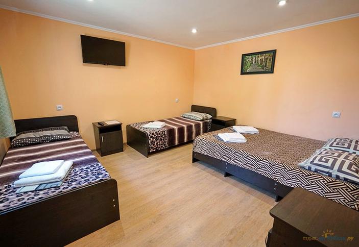 Двухкомнатный с кухней