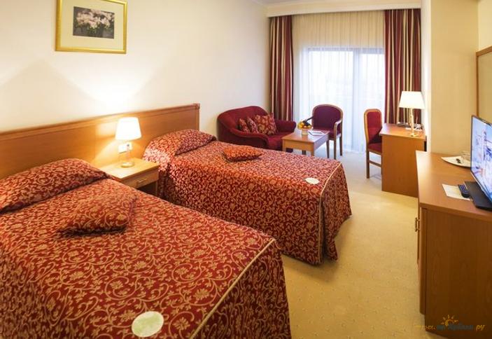 Стандарт Twin с видом на город. Гранд Отель Валентина, г. Анапа