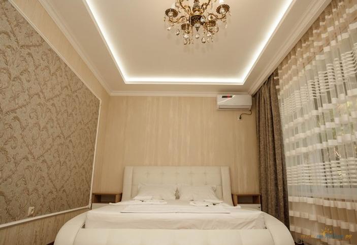 Люкс четырехместный двухкомнатный