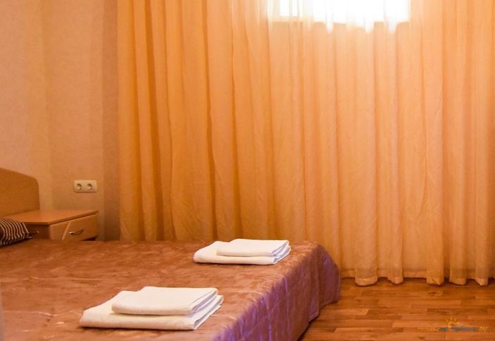 Двухместный двухкомнатный №3 (цокольный этаж)