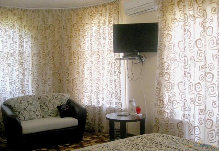 Трехместный