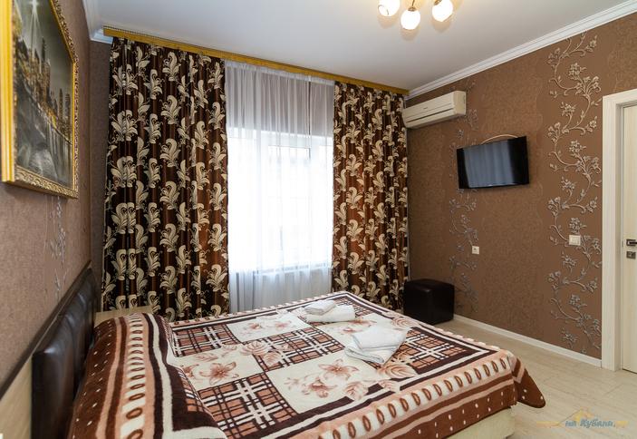 Двухкомнатный люкс с кухней. Частный отель Вероника, г. Геленджик, с. Кабардинка