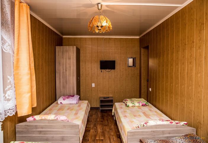 Четырехместный