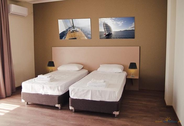 Студия трехместный с балконом (вид на море)