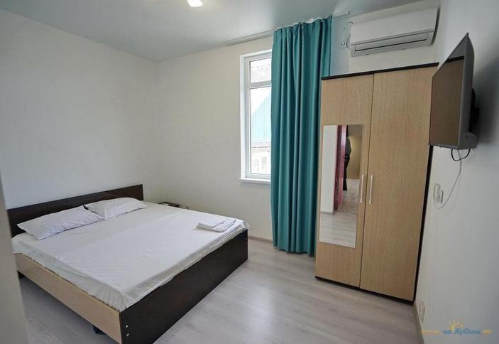 Двухместный стандарт с внутренним дворик (15 кв. м)