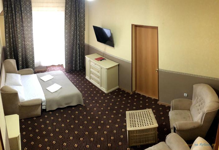 Люкс двухкомнатный с видом на море