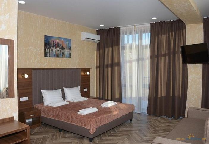 Стандарт+ двухместный (с балконом)