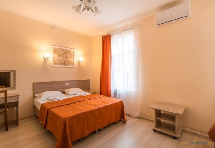 Стандарт трехместный (без балкона)