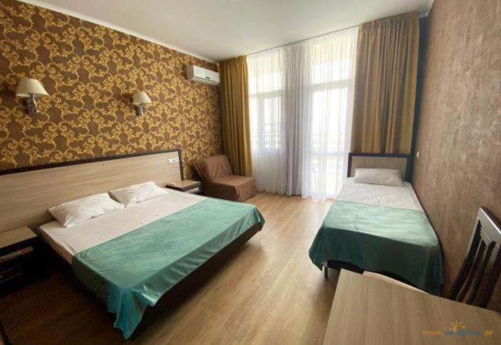 Стандарт трехместный с балконом без балкона