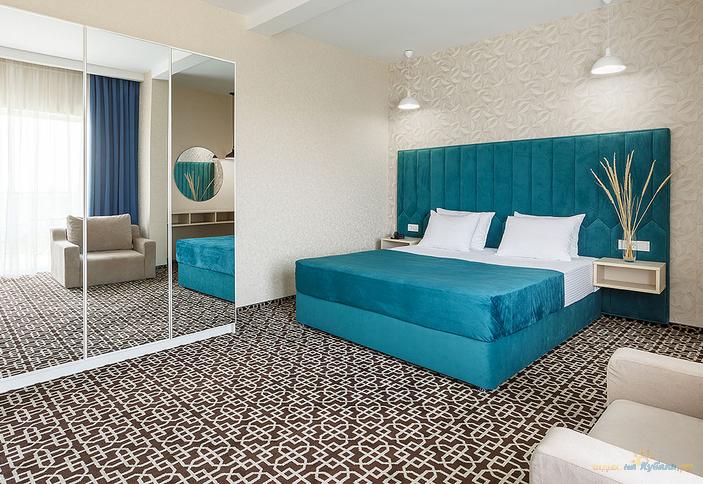Люкс двухместный двухкомнатный. Отель SUNPARCO UltraAll inclusive, Анапа