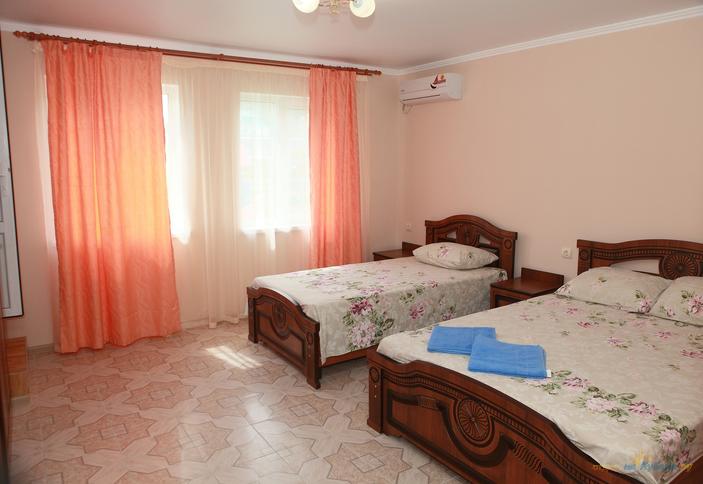 Дом с одной спальней и гостиной