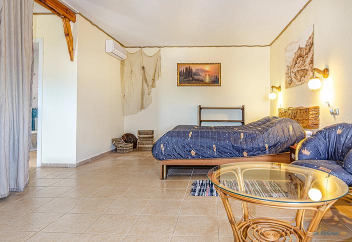 Джуниор Сюит