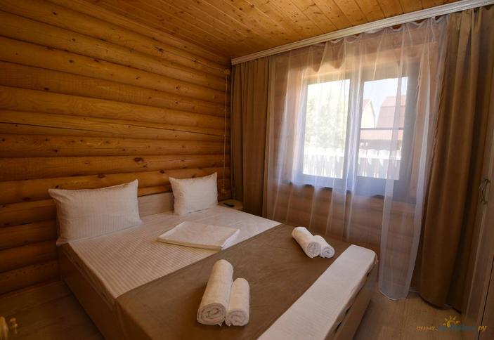 Гостевой комплекс White House (Белый дом), Темрюкский район, Голубицкая