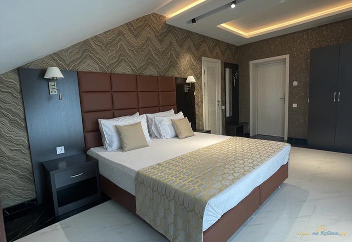 Трехместный стандарт, мансарда