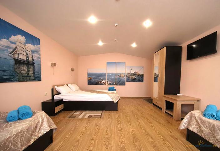 №4 Стандарт трехкомнатный семиместный 