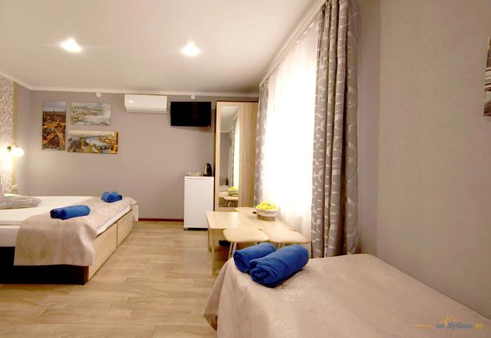 №13 Стандарт трехместный