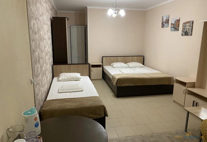 Трехместный полулюкс