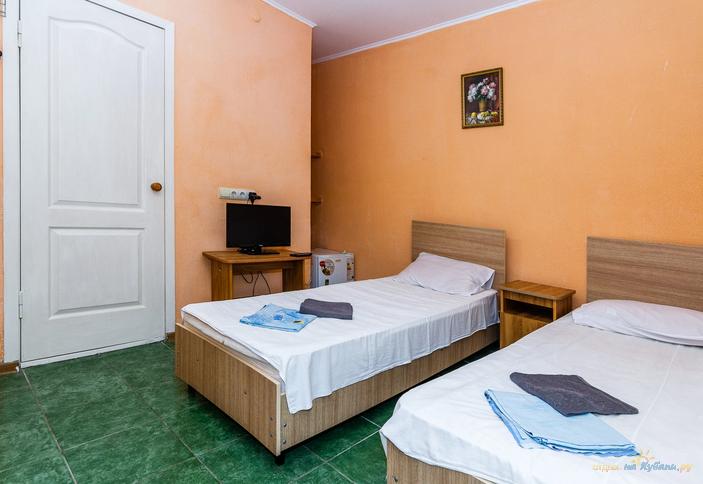 Двухместная