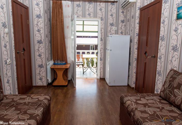 Двухкомнатный с балконом