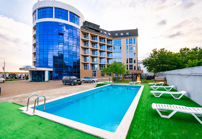 Кристалл Де Люкс 