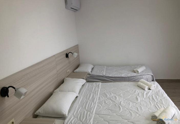 Делюкс трехместный с видом на море